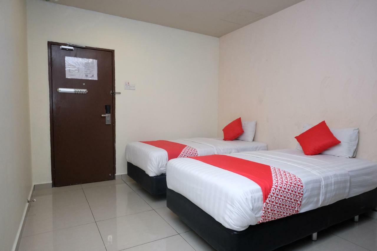 Hotel De' Tees, Masai Utama Pasir Gudang Bagian luar foto