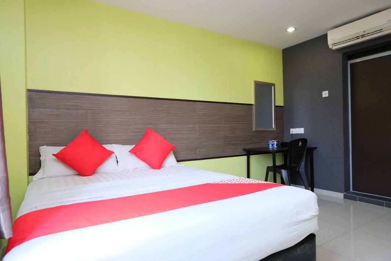 Hotel De' Tees, Masai Utama Pasir Gudang Bagian luar foto